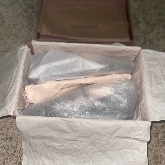 Givanito Rossi Studded Leather Flats - Picture 2 of 4